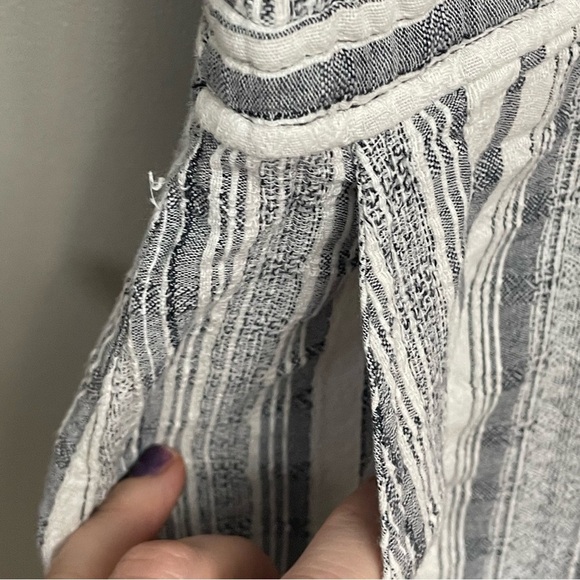 Universal threads women’s size Medium Striped Romper cotton linen look stripes - Picture 3 of 9